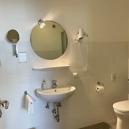 Отель Hotel-pension Hommen 3*