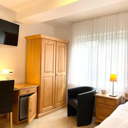 Hotel-pension Hommen 3* Κόμπλεντς