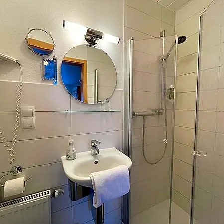 Hotel-pension Hommen Otel 3*